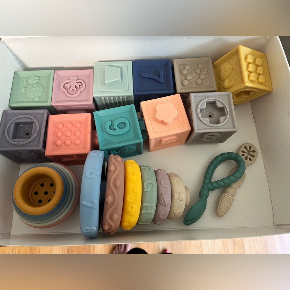 Silicone Montessori toys